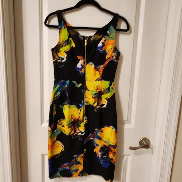 Milly size 2 floral dress - Picture 2 of 7